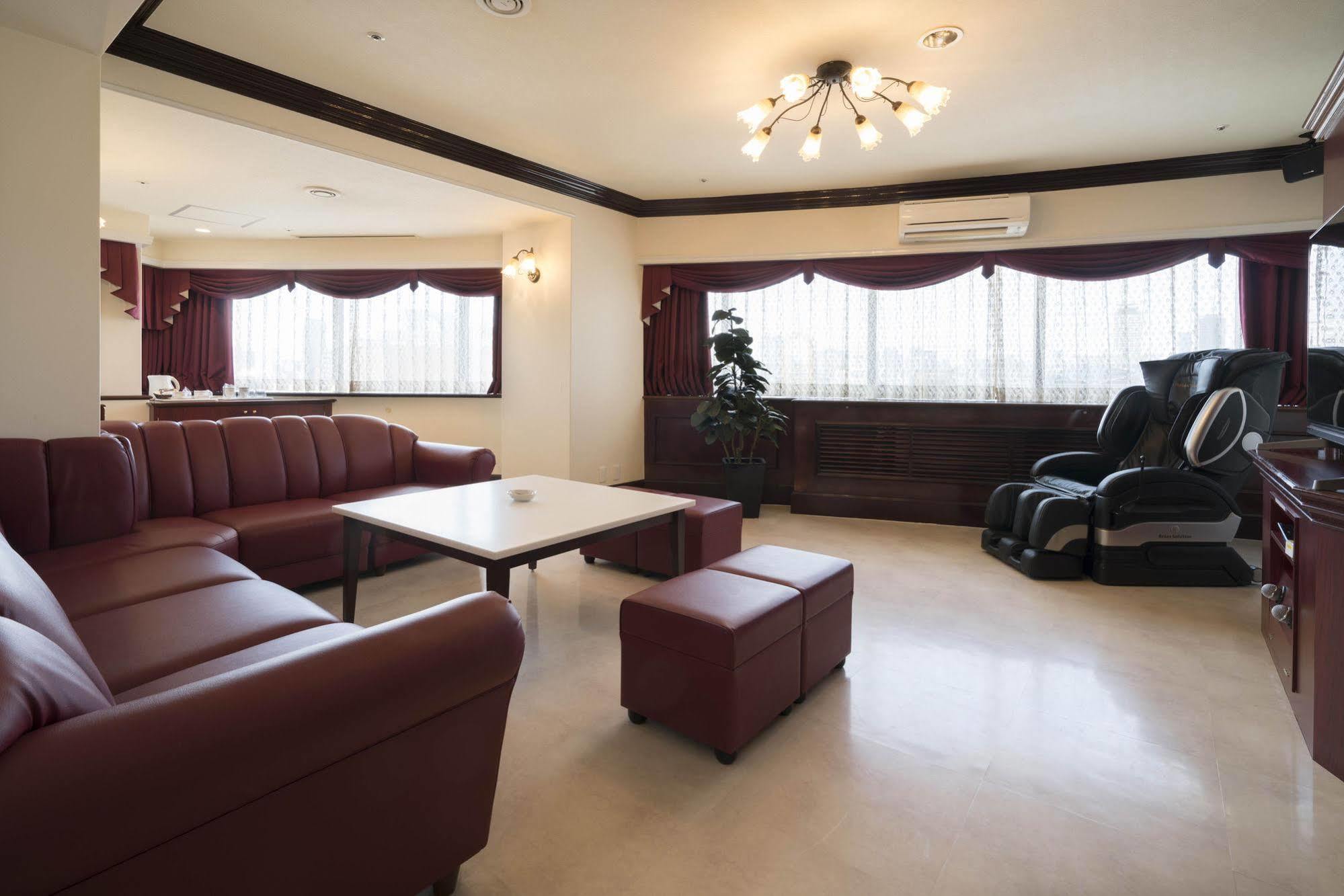 Hotel Alps (Adults Only) Осака Екстериор снимка