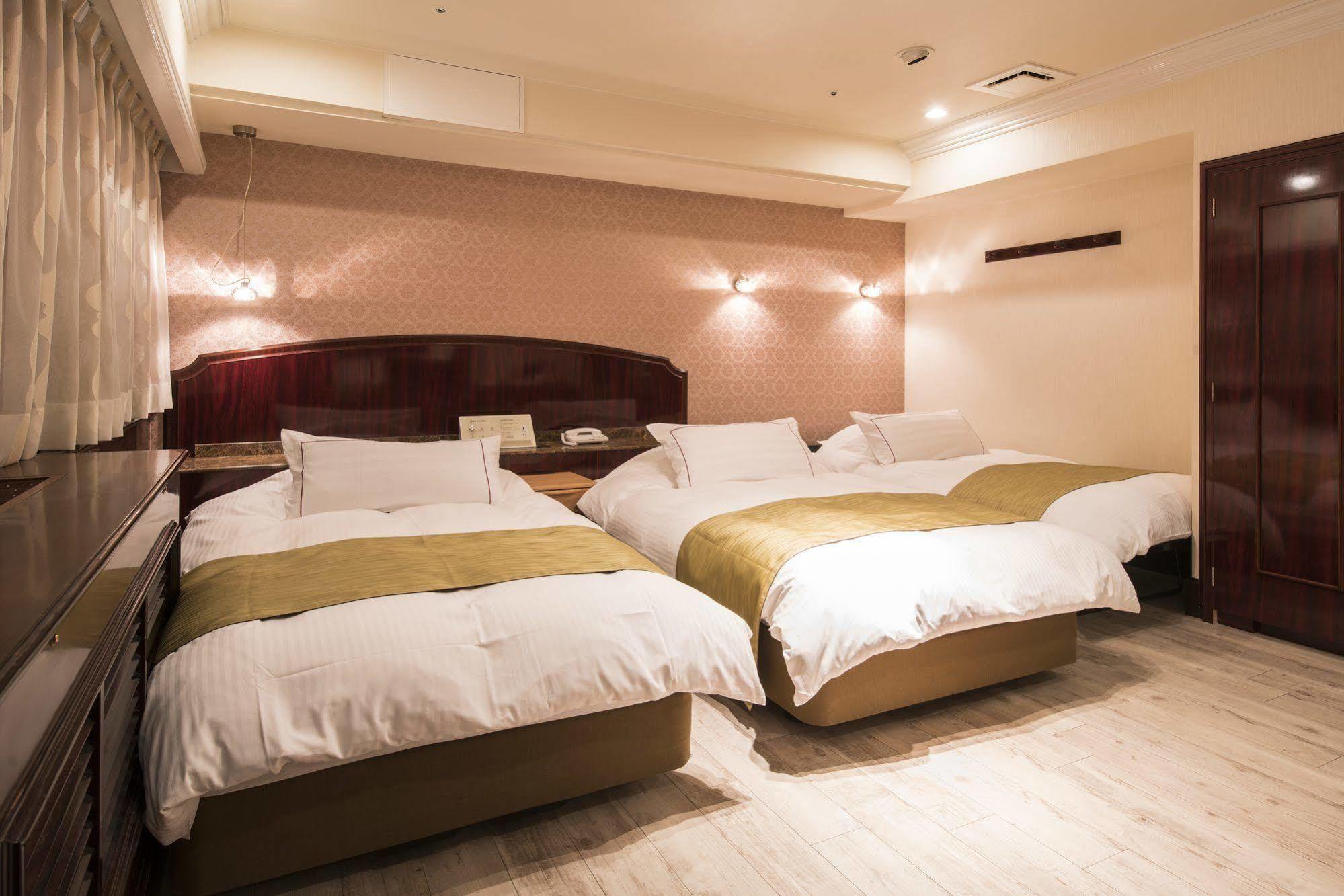 Hotel Alps (Adults Only) Осака Екстериор снимка