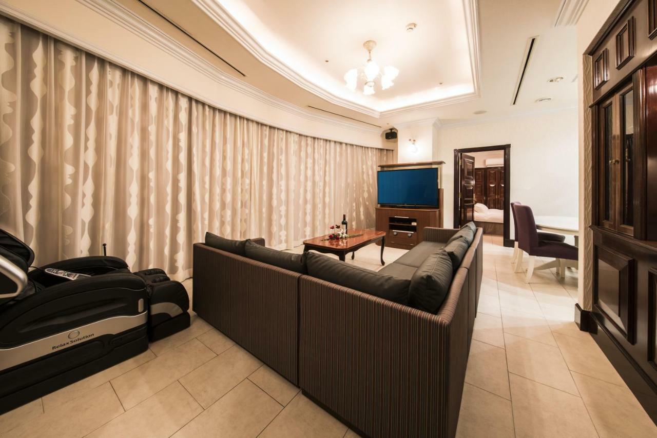 Hotel Alps (Adults Only) Осака Екстериор снимка